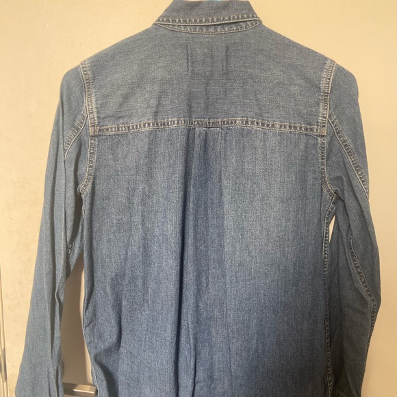 CLEARANCE! Madewell Denim Ex-Boyfriend Shirt in Kylemore Wash - Picture 6 of 6